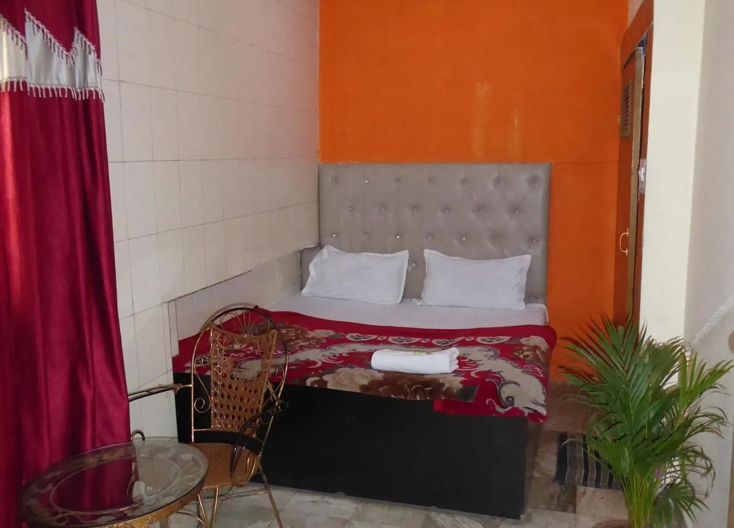 Saniya Palace Agra  India