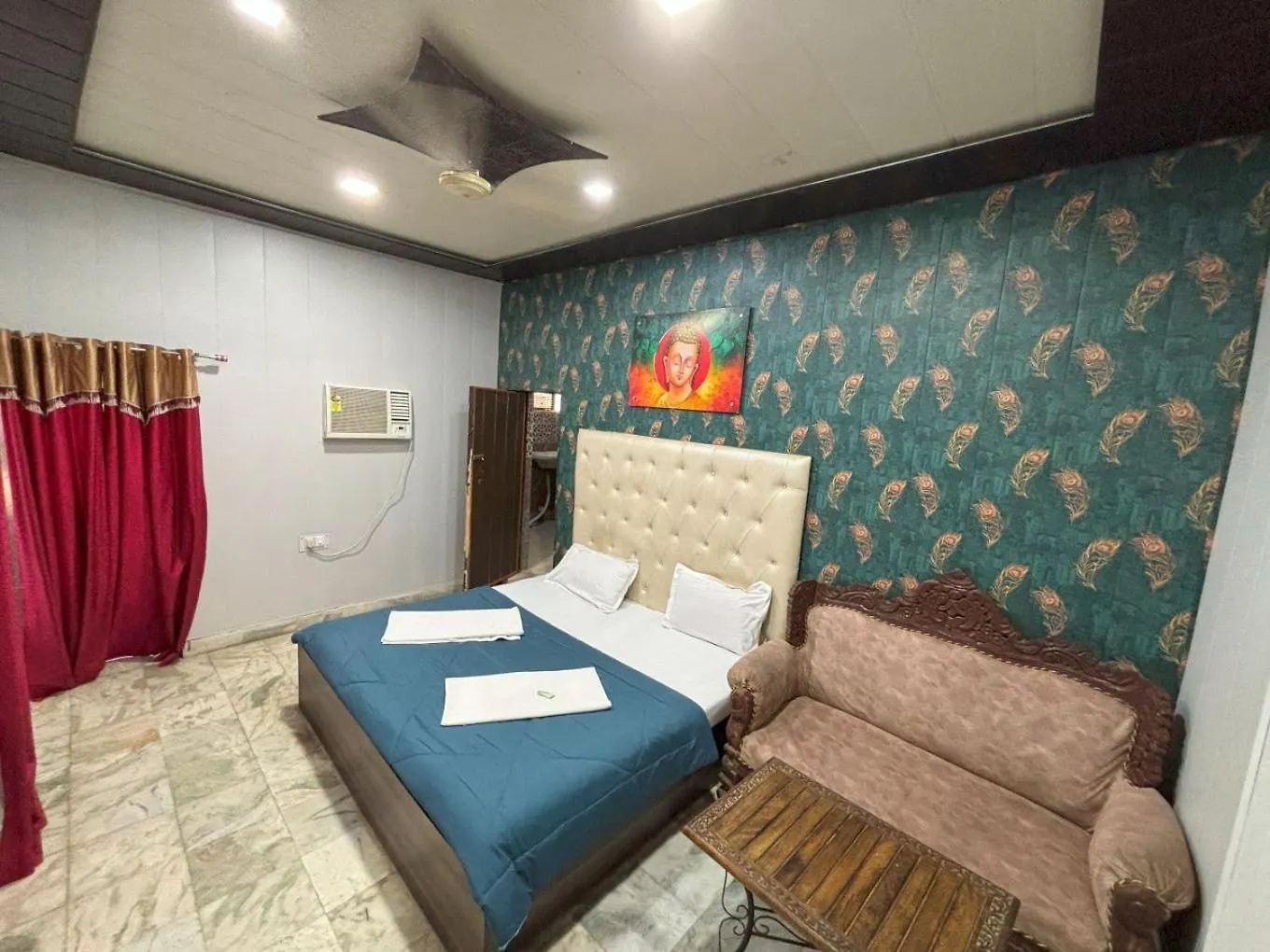 אגרה Saniya Palace 2*,  הודו